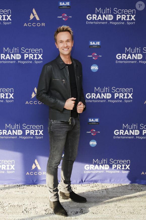 Il adore sa version de "Ah les crocodiles"
Exclusif - Cyril Feraud - Première édition du Multi Screen Grand Prix : une célébration inédite de la création audiovisuelle française dans le cadre prestigieux du Pullman Paris Tour Eiffel sous la présidence de S. Martin (Directeur Général de l’ARPP : l’Autorité de Régulation Professionnelle de la Publicité et également Président de La Fabrique des Formats) et animée par E. Eméyé (journaliste et présentatrice).
Cet événement a rassemblé les professionnels de l’audiovisuel autour d’une ambition commune : mettre à l’honneur l’excellence de la création française tous formats confondus. Paris le 12 juin 2025 - © Jack Tribeca / Bestimage