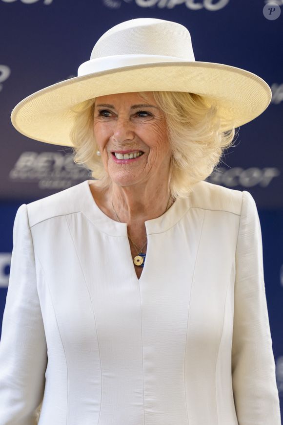 En 2024, elle fut l'un des membres les plus actifs de la famille royale en participant à plus de 230 engagements publics

Camilla Parker Bowles, reine consort d'Angleterre à Ascot au Royaume-Uni le 26 juillet 2025.
Credit Image: © Cover Images via ZUMA Press / Bestimage