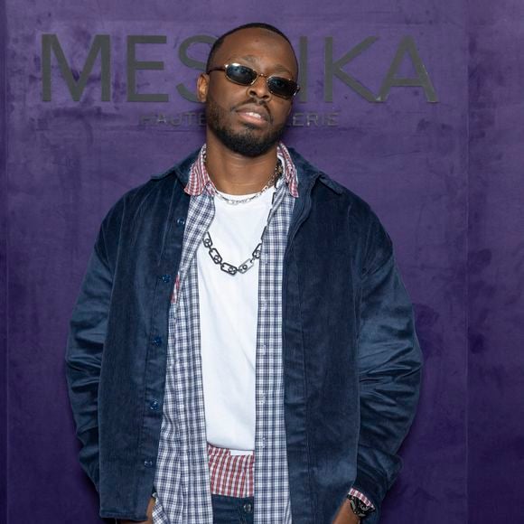 Dadju au photocall du défilé Messika Collection Femme Prêt-à-Porter Printemps/Eté 2026 lors de la Fashion Week de Paris (PFW), au Musée des Arts décoratifs, à Paris, France, le 13 octobre 2025. © Olivier Borde/Bestimage
