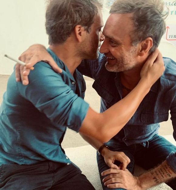 Augustin Trapenard avec son compagnon Numa Privat sur Instagram.