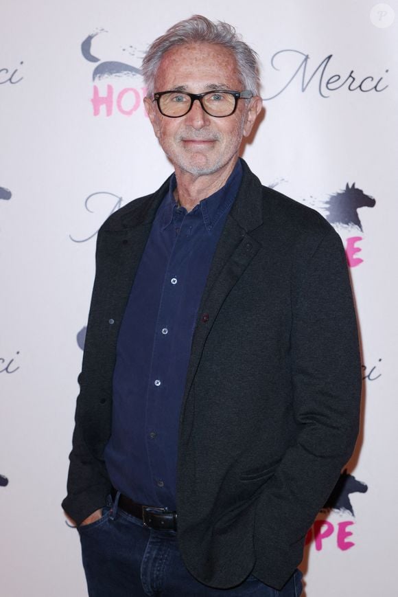 Thierry Lhermitte participe au Gala Hope à Paris, France, le 14 octobre 2025. 

Photo : Jerome Domine / Abaca