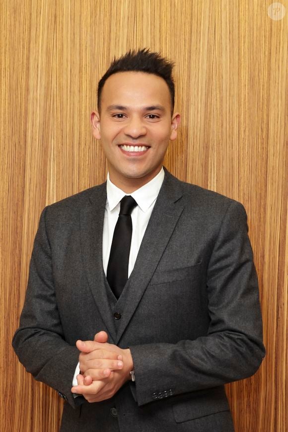 Il est présentateur de C à vous et directeur de la société de production 3e Œil.

Mohamed Bouhafsi en backstage de l’émission "La grande soirée du 31 décembre de Paris" diffusée sur France 2 sur les Champs-Elysées à Paris, France, le 31 décembre 2024.  © Clovis-Tribeca/Bestimage