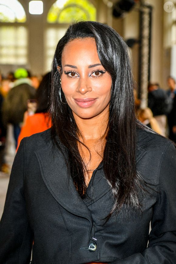 La femme de Gims a elle aussi décidé de s'exprimer sur ce triste évènement, via son compte Instagram, ce jeudi 21 décembre.
Demdem au Front Row du défilé Victoria/Tomas Collection Femme Prêt-à-porter Printemps/Eté 2023 lors de la Fashion Week de Paris, France, le 27 septembre 2022. © Veeren-Clovis/Bestimage