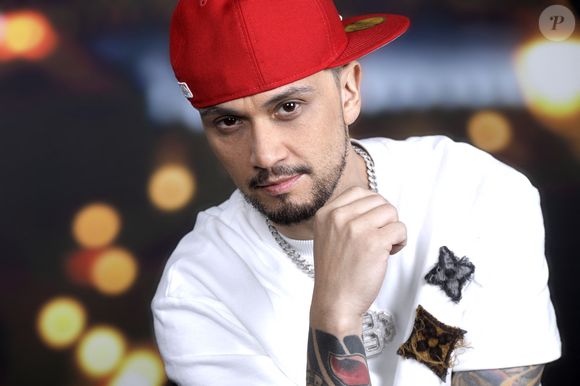 À peine arrivée en salle d’accouchement, elle a senti l’envie de pousser et le bébé est arrivé en deux efforts seulement.

Exclusif - Portrait de Billy Crawford à Paris, le 20 mars 2025.
© Cédric Perrin/Bestimage