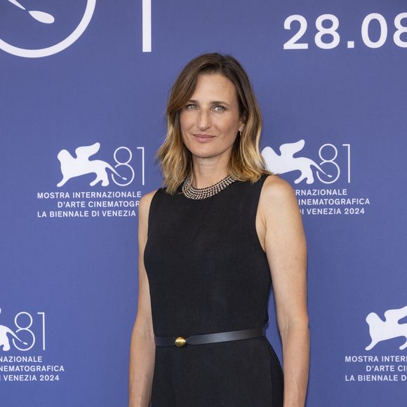 Elles se retrouvent ainsi avec d'autres artistes au sein de l’ancienne maison varoise du beau-père de Camille Cottin située à Cavalaire-sur-Mer

Camille Cottin au Festival du film de Venise ©SGPItalia