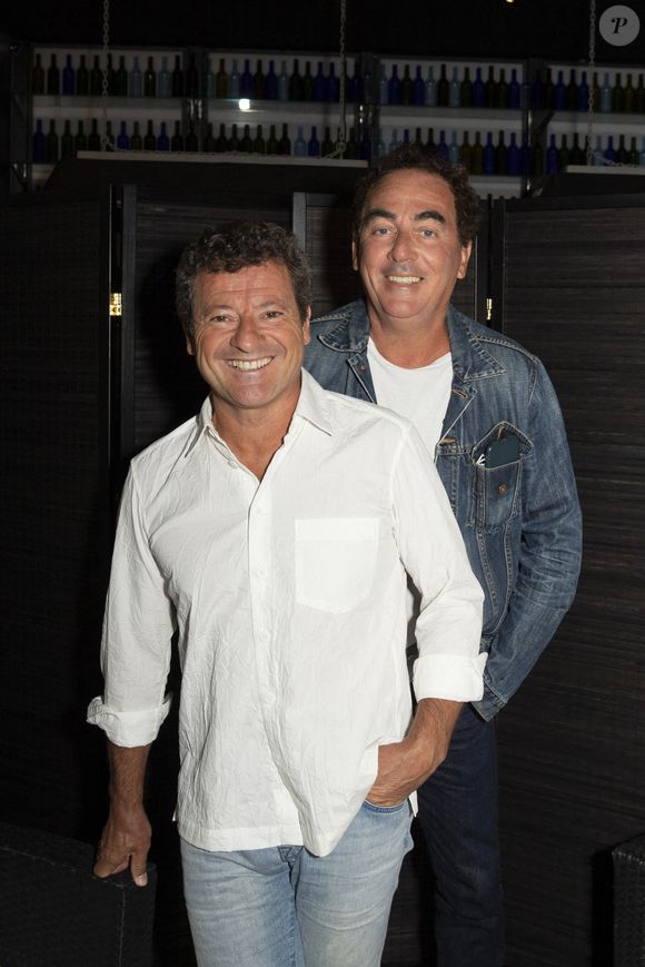 Exclusif - Les Chevaliers du Fiel (Francis Ginibre et Éric Carrière) - Backstage de l'enregistrement de l'émission " Surprise Sur Prise ", présentée par L.Thilleman et D.Jack'sman, diffusée en prime time le 26 septembre sur France 2. Paris le 14 septembre 2020 © Jack Tribeca / Bestimage
