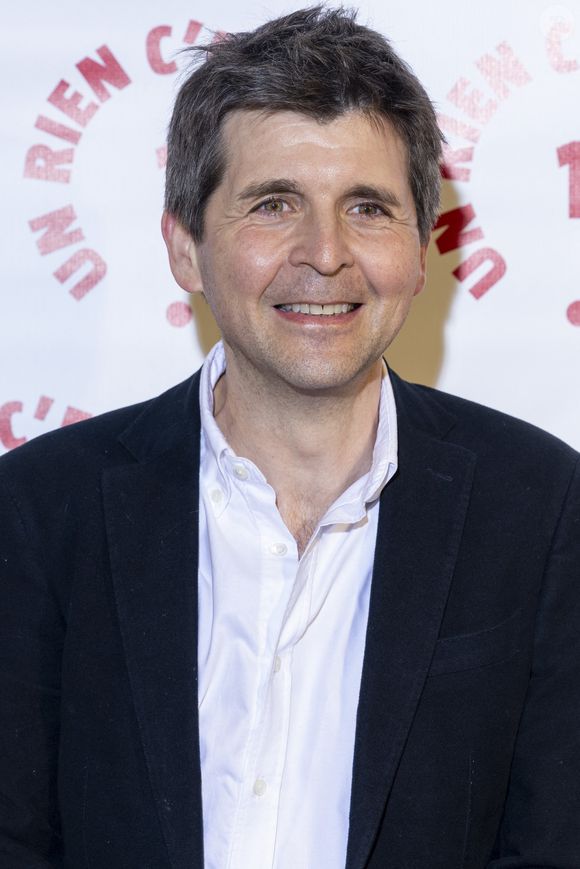 Thomas Sotto au photocall des invités au dîner de gala de l'association "Un rien c'est tout" au musée de l'armée aux Invalides à Paris le 7 mars 2024.
Un Rien C'est Tout est une association à but non lucratif loi 1901 créée en septembre 2016 et implantée à Bordeaux Depuis 2017, plus de 3,7 millions d'euros de dons collectés pour 270 projets solidaires réalisés, hébergés sous quatre grandes causes : Droit à la dignité, enfance, santé et environnement.
Le principe : proposer aux clients des partenaires de donner un euro ou d'arrondir le prix des achats. Tous ces petits riens permettent de gérer de grands projets.

© Cyril Moreau / Bestimage

|Photocall des invités au dîner de gala de l'association "Un rien c'est tout" au musée de l'armée aux Invalides à Paris