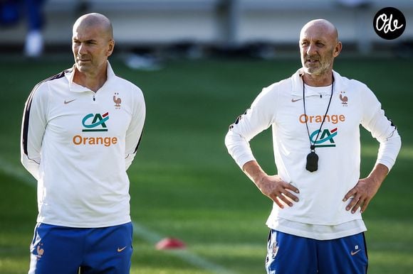 Zinédine Zidane - Entraînement de l'équipe de France en préparation de la Ligue des nations de l'UEFA 2026 au Centre national de Clairefontaine le 21 septembre 2026.  (Credit Image: © Matthieu Mirville/ZUMA Press Wire / Bestimage)