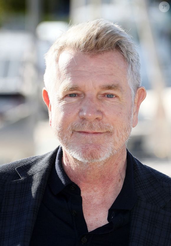 Xavier Deluc au photocall de la série "Demain nous appartient" lors de la 24ème édition du Festival de la Fiction TV de La Rochelle, France, le 17 septembre 2022. © Patrick bernard/Bestimage