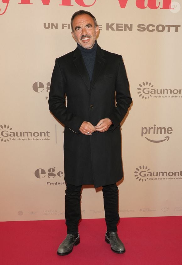 Nikos Aliagas - Avant-première du film "Ma Mère, Dieu et Sylvie Vartan" au cinéma Pathé Palace à Paris le 17 mars 2025. © Coadic Guirec/Bestimage
