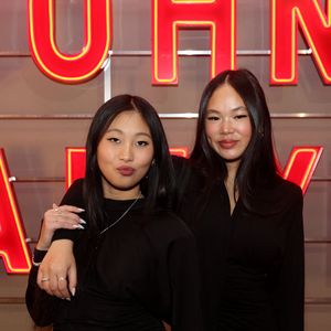 Exclusif - Jade et Joy Hallyday - Vernissage de l'exposition "Johnny Hallyday, l'exposition" au Palais des Expositions à Paris. Le 21 décembre 2023
© Dominique Jacovides / Bestimage