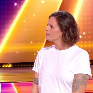 Laure Manaudou a été déçue pour son frère Florent dans "Danse avec les stars", puisqu'il a obtenu un sévère "5" de la part de Chris Marques.
Capture d'écran, TF1.
