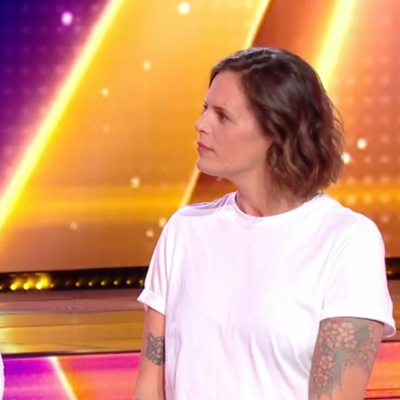 Laure Manaudou a été déçue pour son frère Florent dans "Danse avec les stars", puisqu'il a obtenu un sévère "5" de la part de Chris Marques.
Capture d'écran, TF1.