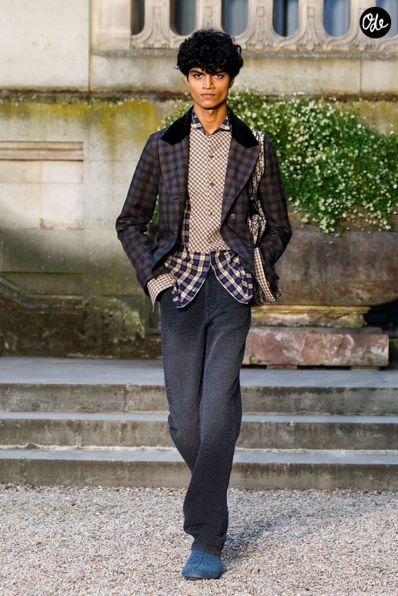 Défilé de mode Dior Homme Prêt à Porter Collection Homme Printemps/Été 2027 lors de la Fashion Week de Paris, France, le 24 juin 2026. © Bestimage