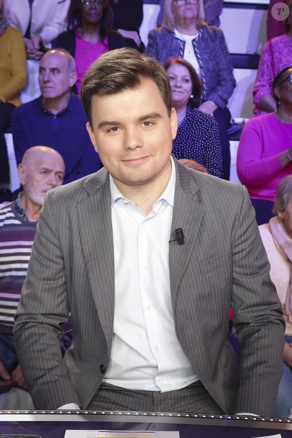 Info - Gauthier Le Bret va devenir papa pour la première fois - Exclusif - Gauthier Le Bret sur le plateau de la nouvelle émission de C.Hanouna du week-end "Face à Hanouna" diffusée le 3 février à Paris, France, le 1er février 2024. © Jack Tribeca/Bestimage
