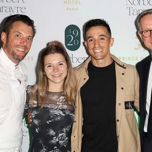 Le couple de youtubeurs était fiancé depuis septembre 2022

Norbert Tarayre, Justine Becattini (Juju Fitcats), Thibaud Delapart, dit Tibo InShape, Gérald Krischek, directeur général du Prince de Galles lors de l'inauguration du Restaurant & Bar 19.20 by Norbert Tarayre à l'hôtel Prince de Galles à Paris le 10 octobre 2023 ©Pierre Perusseau / Coadic Guirec / Bestimage