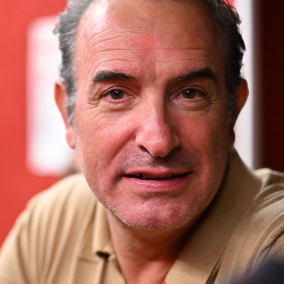 Une grande désillusion pour Jean Dujardin.

Exclusif - Jean Dujardin, ému, au cinéma Jean Paul Belmondo à Nice, le 7 octobre 2025, où il a rendu hommage à son idole alors qu'il était avec le réalisteur Jan Kounen et l'actrice Marie Josée Croze, pour présenter en avant première, le film L'homme qui rétrécit. © Bruno Bebert / Bestimage