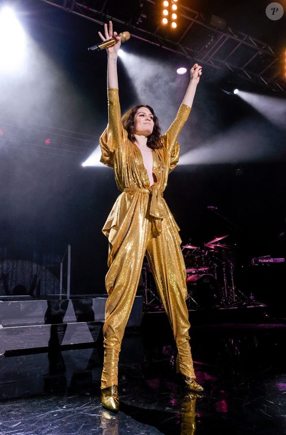 Jessie J en concert à Birmingham, à l'occasion de sa tournée "R.O.S.E.". Le 20 novembre 2018 © Backgrid UK/ Bestimage
