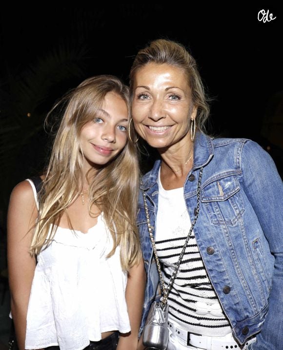 Natty Belmondo et sa fille Stella assistent à l'inauguration de la 34e édition de la Fête des Tuileries à Paris, en France, le 23 juin 2017. Photo : Vim/ABACAPRESS.COM