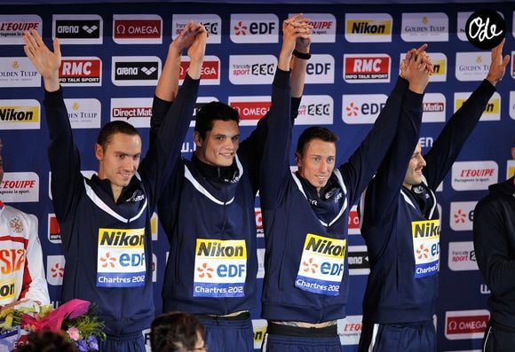 Jeremy Stravius, Florent Manaudou, Frederick Bousquet et Giacomo Perez Dortona optiennent l'or aux Championnats d' Europe de Natation a Chartres le 22 novembre 2012. Agence / Bestimage