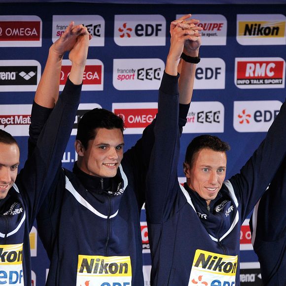 Jeremy Stravius, Florent Manaudou, Frederick Bousquet et Giacomo Perez Dortona optiennent l'or aux Championnats d' Europe de Natation a Chartres le 22 novembre 2012. Agence / Bestimage
