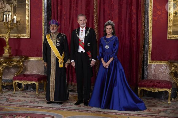 Le roi Felipe VI d'Espagne et la reine Letizia lors de la cérémonie d'accueil du sultan d'Oman Haïtham ben Tariq à Madrid le 4 novembre 2025. Photo par Cordon / Bestimage