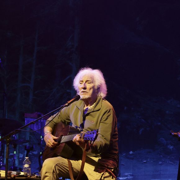 Exclusif - Concert de Hugues Aufray au Le Dôme de Paris - Palais des Sports le 9 novembre 2025.

© Jack Tribeca / Bestimage