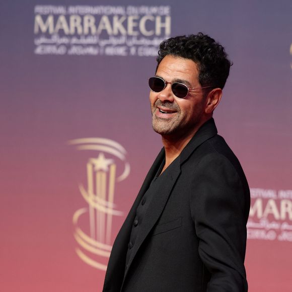 Jamel Debbouze au photocall de la cérémonie d'hommage à Sean Penn lors de la deuxième journée du 21e Festival international du film de Marrakech, le 30 novembre 2024 à Marrakech, Maroc. © Dominique Jacovides/Bestimage