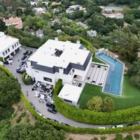Jennifer Lopez et Ben Affleck : leur maison de Beverly Hills à 60 millions de dollars cédée à la chanteuse gratuitement ?