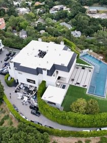 Jennifer Lopez et Ben Affleck : leur maison de Beverly Hills à 60 millions de dollars cédée à la chanteuse gratuitement ?