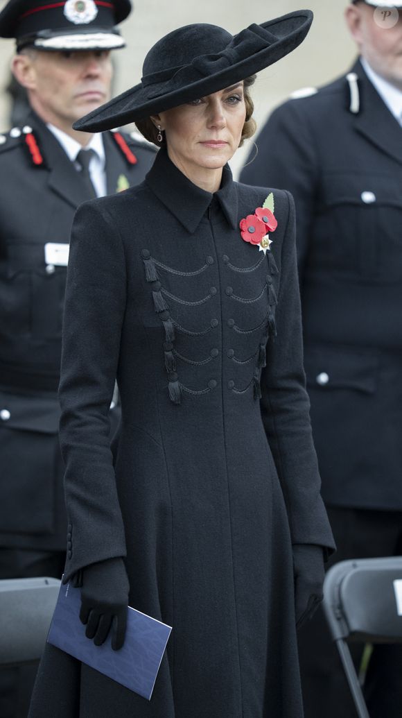 Kate Middleton, princesse de Galles, lors de la cérémonie du souvenir organisée par la Royal British Legion au National Memorial Arboretum dans le Staffordshire le 11 novembre 2025. Photo par GOFF  / BESTIMAGE