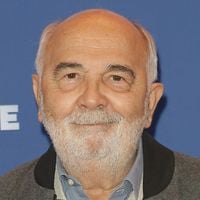 Gérard Jugnot : De son fils Arthur à son petit-fils, il partage son constat sur son rôle de père et grand-père