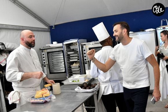 Exclusif - Cyril Lignac dans l’espace VIP “le Pavillon Eiffel,” lors de la 12ème édition Longines Paris Eiffel Jumping au pied de la Tour Eiffel sur le Champ-de-Mars à Paris, France le 20 juin 2026
© Perusseau / Veeren / Bestimage
