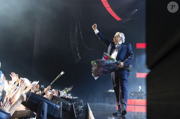 Exclusif - Michel Sardou - Ultime concert de Michel Sardou pour la dernière date de son spectacle "La dernière danse" à la Seine Musicale à Boulogne-Billancourt le 12 avril 2018. Le chanteur a rassemblé plus de 400 000 spectateurs pour une tournée de 82 concerts.  © Pierre Perusseau/Bestimage