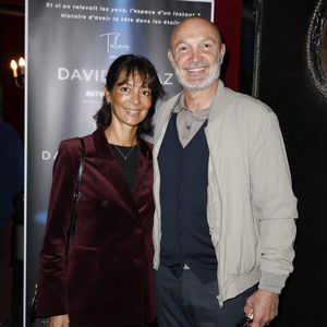 Leur mariage avait été organisé sur une péniche en juillet 2013.
Exclusif - Frank Lebœuf et sa femme Chrislaure - Célébrités assistent au spectacle "Dans les étoiles" par l'astrophysicien David Elbaz au théâtre de la Gaîté Montparnasse à Paris le 22 september 2025. © Marc Ausset-Lacroix/Bestimage