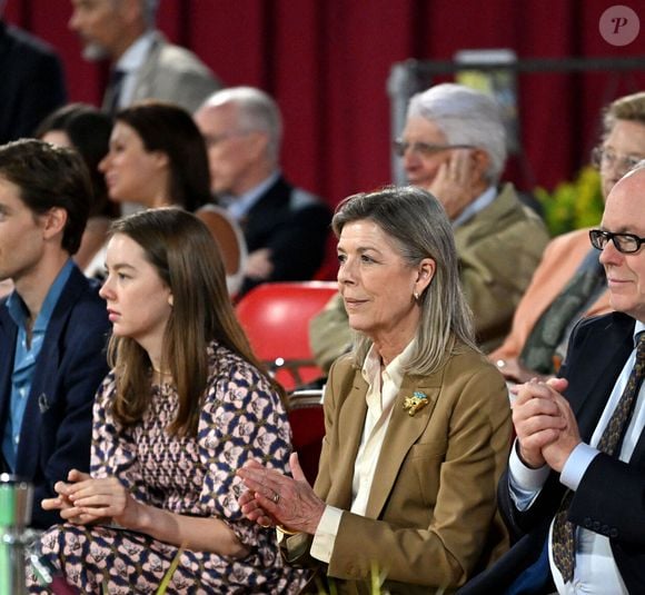 Exclusif - Ben Sylvester Strautmann, sa compagne, la princesse Alexandra de Hanovre, la princesse Caroline de Hanovre, le prince Albert II de Monaco et Melanie Antoinette de Massy lors de l'exposition Canine Internationale 2025 de Monaco sous le chapiteau Fontvieille, le 11 mai 2025. © Bruno Bebert / Bestimage
