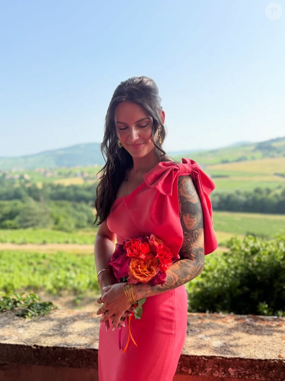 "10 kg en moins, +1000 en confiance, une routine qui lui fait du bien et une énergie qui rayonne à chaque séance", lui reconnaissait-elle.

Mallaury (Mariés au premier regard) sur Instagram