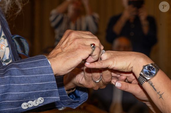 Exclusif - Djamel Bentenah et Severine Bauw - Mariage de Djamel Bentenah (acheteur dans l'émission Affaire Conclue) avec Severine Bauw à la mairie de Colombes le 21 juin 2025.