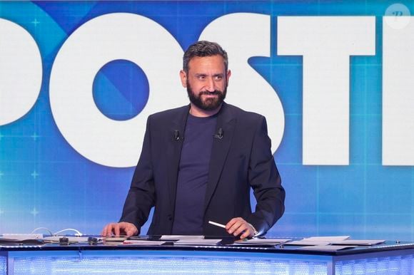 Exclusif - Cyril Hanouna, sur le plateau de l’émission « TPMP » présentée par C.Hanouna et diffusée en direct sur Youtube et sur toutes les box (SFR, FREE, Bouygues, MyCanal etc), Paris, France, le 21 mars 2025. © Jack Tribeca / Bestimage