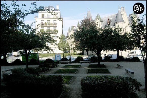 Square Nadine Trintignant à Paris dans le 4e arrondissement. ©JAEGLE STEPHANE / BESTIMAGE