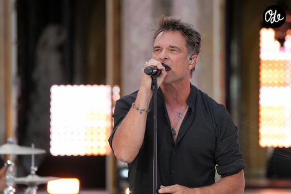 Le chanteur a partagé sur Instagram la découverte du premier exemplaire.

David Hallyday lors de l'enregistrement de l'émission "Versailles en fêtes" diffusée le 5 septembre 2026 sur France 2, à Versailles, France, le 31 août 2026. © Anne-Sophie Guebey/Bestimage