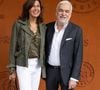 Le tournoi parisien a accueilli une pluie de célébrités ce vendredi à l'occasion du premier match opposant Jakub Menšík à Alexander Zverev.

Pascal Praud et sa compagne Catherine Bancarel au photocall du village lors des Internationaux de France de Tennis de Roland Garros , à Paris, France. © Jacovides-Moreau/Bestimage