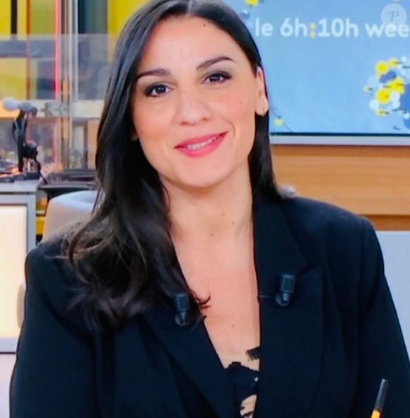 La journaliste donne ainsi rendez-vous aux téléspectateurs dès 14h mercredi 27 août.

Alexandra Uzan, animatrice de France Télévisions.