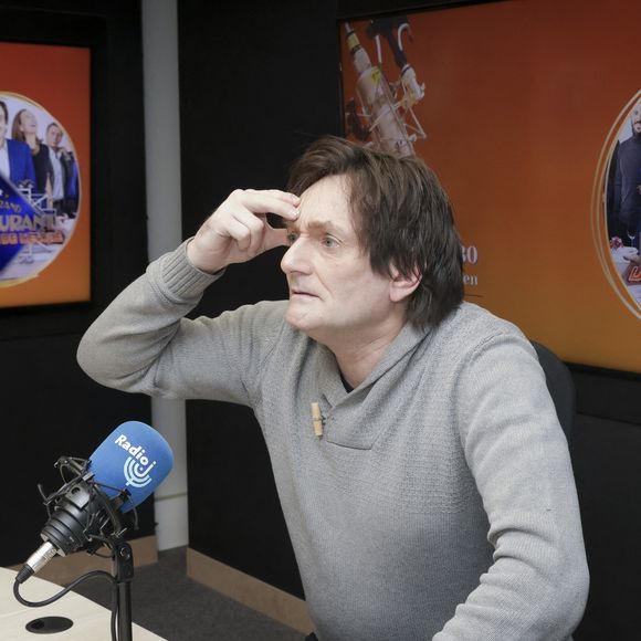 Depuis son incarcération, l’humoriste bénéficie d’un régime particulier réservé aux détenus médiatiques.


Exclusif - Pierre Palmade était l’invité de CS Cohen à Radio J à Paris le 15 décembre 2022.© Jack Tribeca / Bestimage