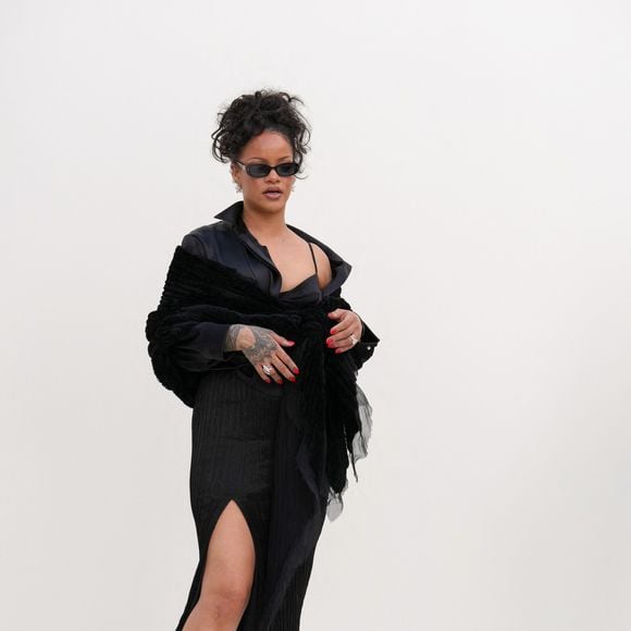 Rihanna au défilé Dior Collection Femme Prêt-à-Porter Printemps/Eté 2027 lors de la Fashion Week de Paris, le 29 septembre 2026. 

© Lucia Sabatelli / Bestimage