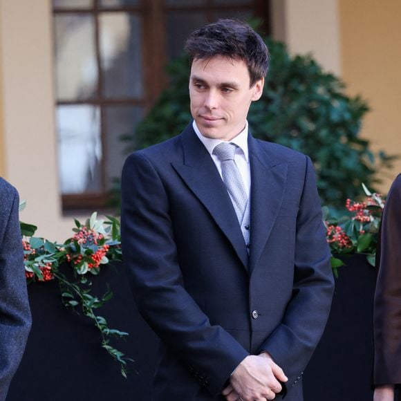 Pauline Ducruet, Louis Ducruet et la princesse Alexandra de Hanovre dans la cour du palais princier le jour de la fête nationale de Monaco.
© Jean-Charles Vinaj / Pool Monaco / Bestimage