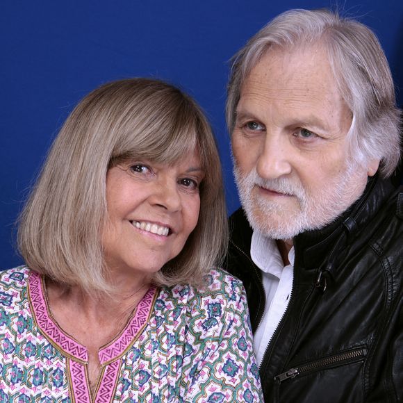 Chantal Goya et Jean-Jacques Debout posent lors d'une séance photo à Paris, France, en août 2015. Photo par VIM/ABACAPRESS.COM