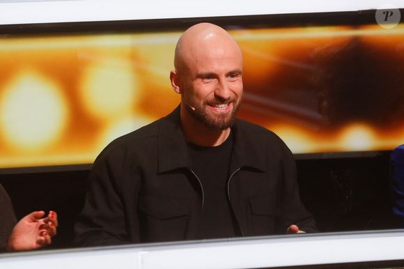 Exclusif - François Alu - Enregistrement de l'émission "100% logique" présentée par C. Feraud et qui sera diffusée samedi 1er mars à 21.10 sur France 2 et sur france.tv, au Studio du Lendit à Saint-Denis, France, le 12 décembre 2024. © Christophe Clovis / Bestimage CP
