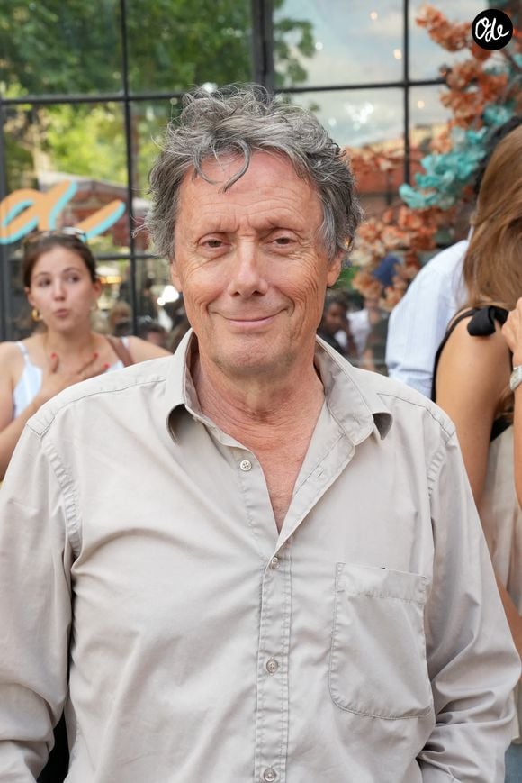 Une nouvelle philosophie de vie apaisée qui lui permet de recharger ses batteries pour aborder de nouveaux projets.

Exclusif - Antoine de Maximy - « Les Nocturnes - conversations • rencontres • projets » imaginées par Marie Ménager à la Citadelle (Paris 9e) le 29 juin 2026.

© Anne-Sophie Guebey / Bestimage
