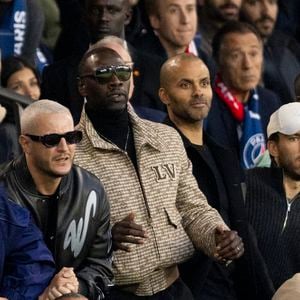 Malik Bentalha, Dj Snake, Omar Sy, Tony Parker, Pierre Gasly, Gims ont assistés au match

Valérie Pécresse, Malik Bentalha, Dj Snake, Omar Sy, Tony Parker, Pierre Gasly, Gims - Célébrités dans les tribunes lors du match retour de la Ligue Des Champions 2024-2025 (LDC) "PSG - Arsenal" (2-1) au Parc des Princes à Paris le 7 mai 2025. © Cyril Moreau/Bestimage